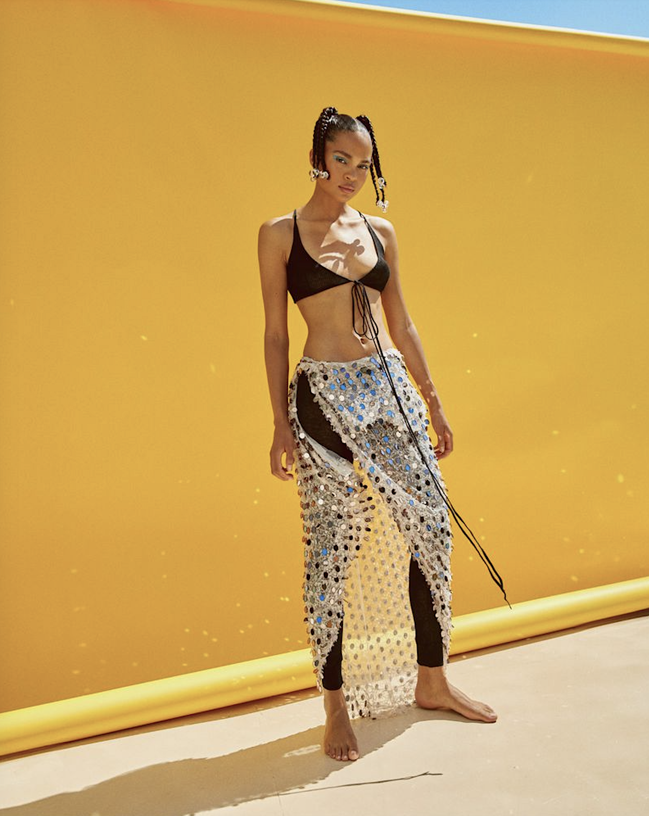 Mirakela-Love-by-Kai-Z-Feng-ELLE-Australia-Louis-Vuitton-6.png