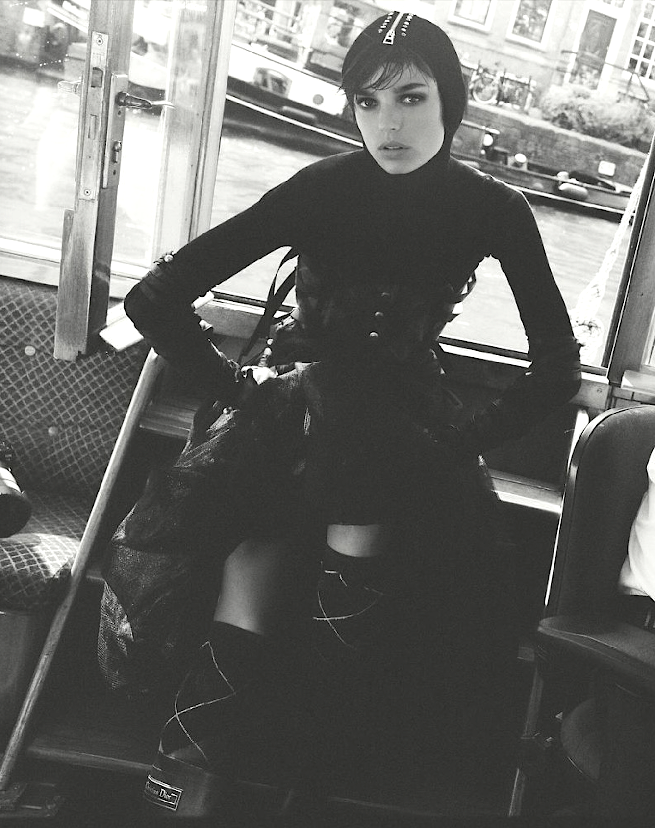 Marilou-Hanriot-by-Jorin-Koers-Vogue-Netherlands-November-2024-1.png