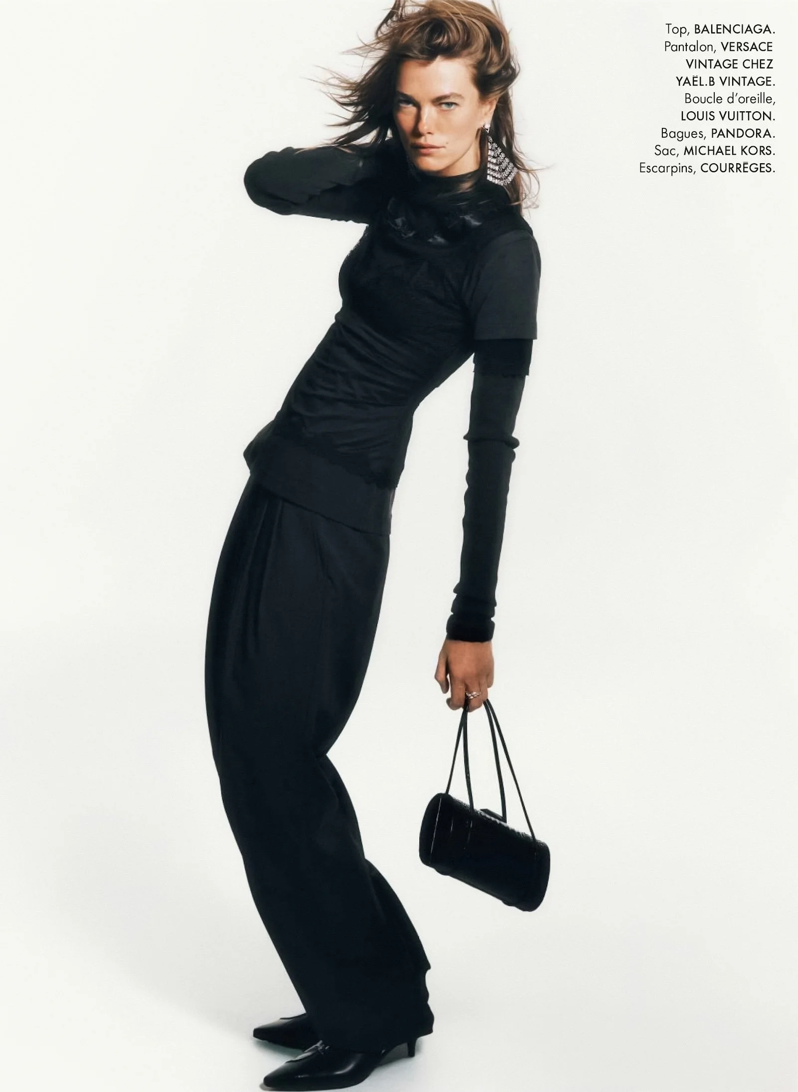 Mathilde-Brandi-by-Tom-Schirmacher-ELLE-France-October-2024-11.jpeg
