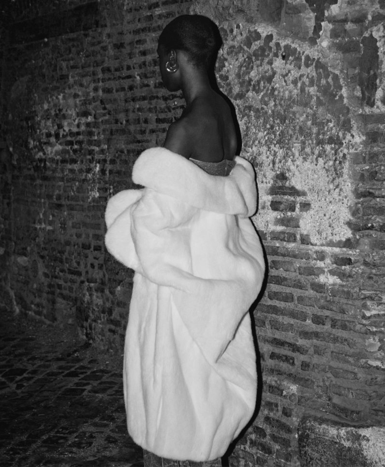 Sheila-Bawar-by-Mauro-Maglione-Harpers-Bazaar-Italia-November-2024-10.jpeg