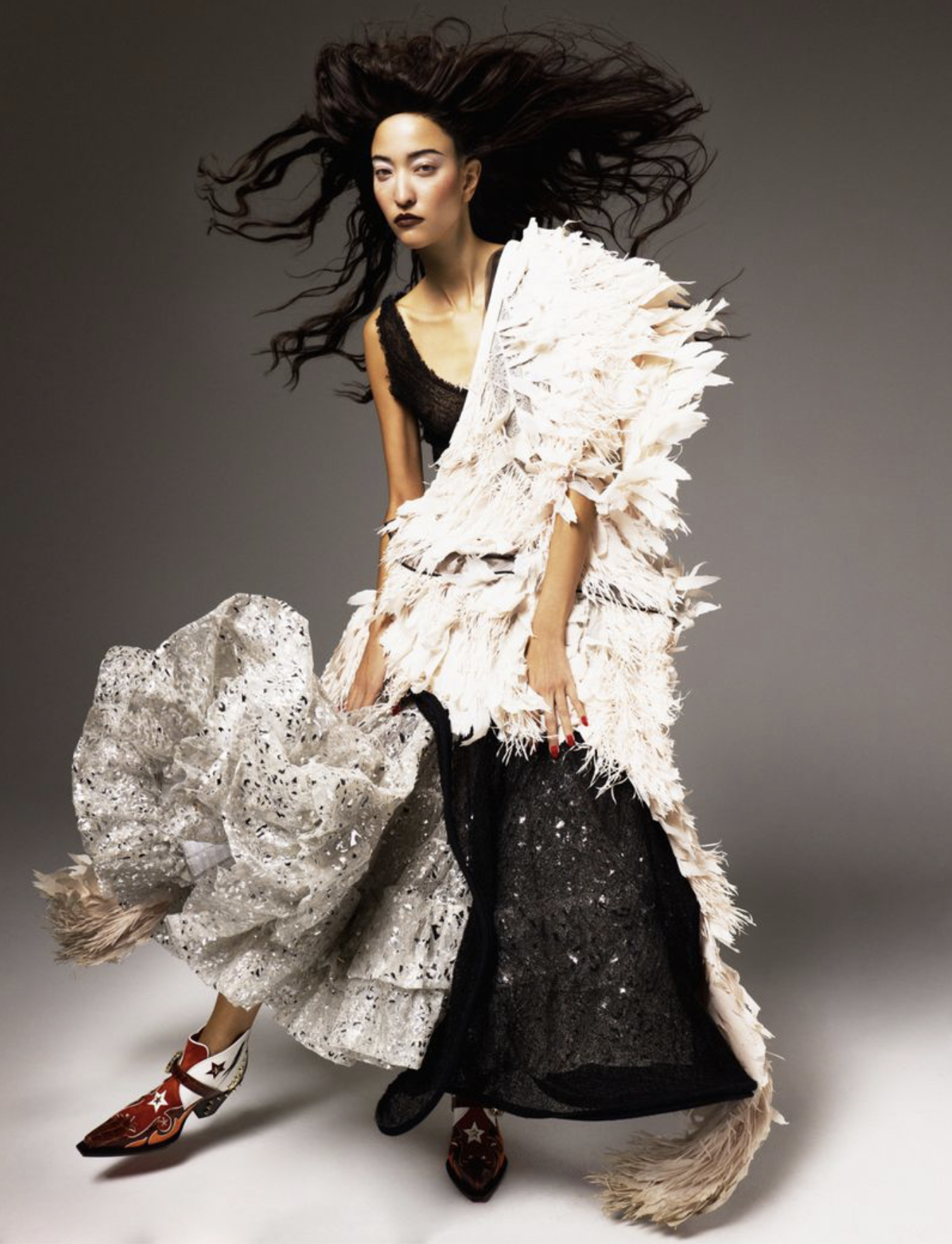 A-America-Gonzalez-by-Zhong-Lin-W-Magazine-China-November-2024-5.png