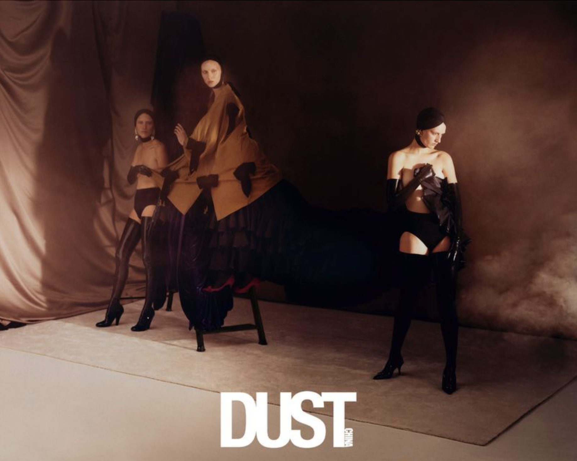 Muse-Refuse-by-Elina-Kechicheva-Dust-Magazine-China-Issue-1-8.png