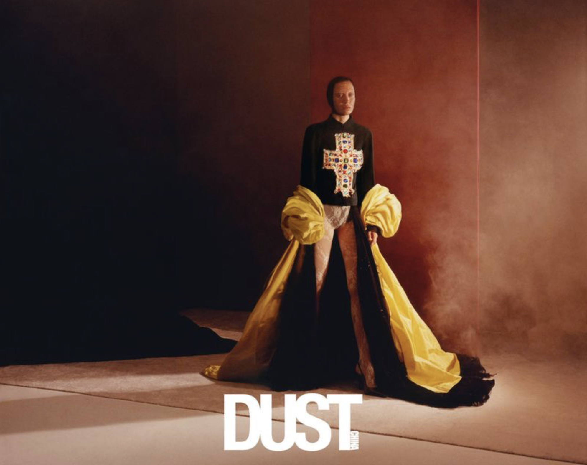 Muse-Refuse-by-Elina-Kechicheva-Dust-Magazine-China-Issue-1-10.png