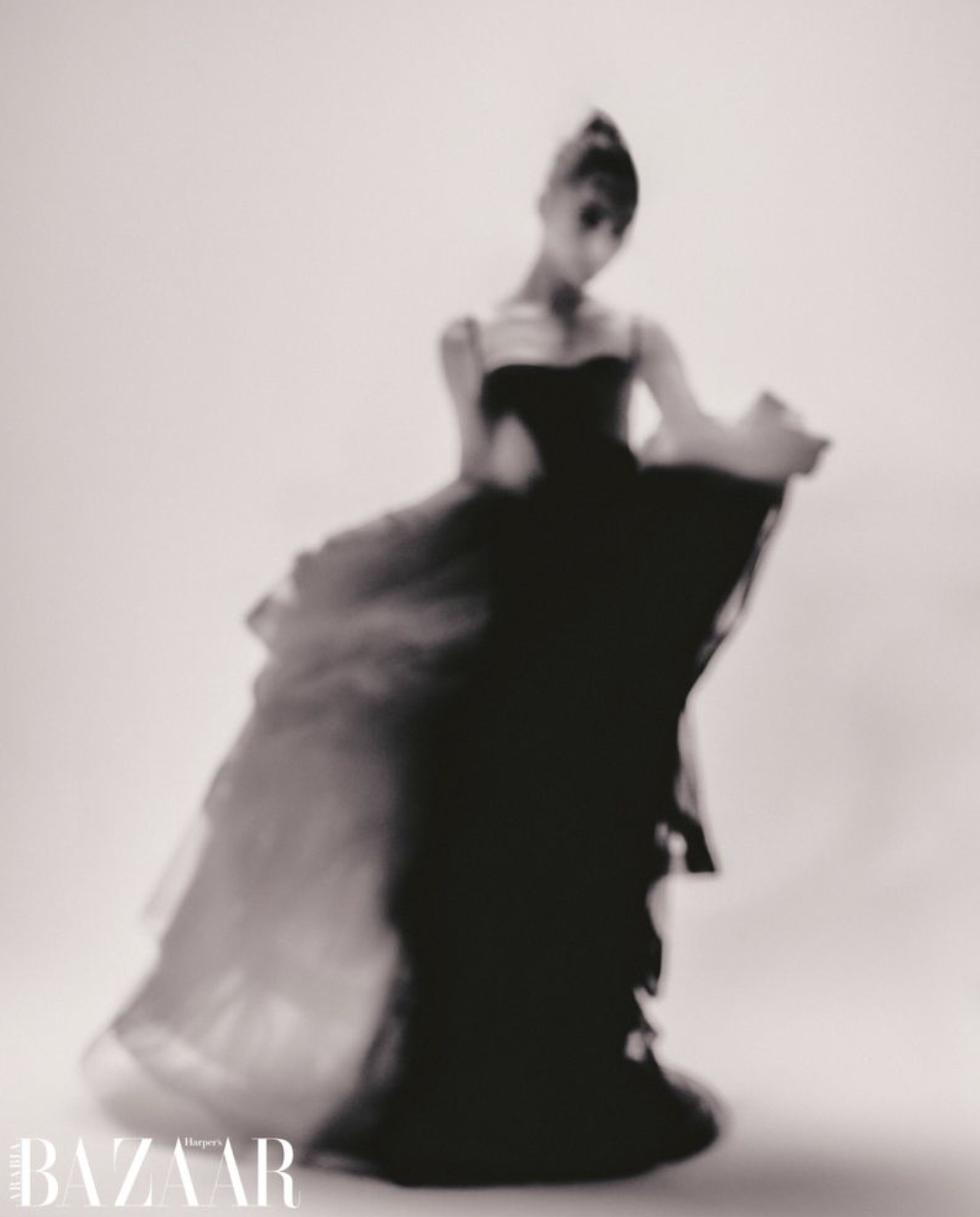 Amouage-for-Harper's-Bazaar-Arabia-October-2024-by-Esra-Sam-4.png