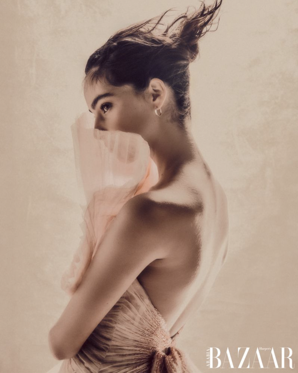 Amouage-for-Harper's-Bazaar-Arabia-October-2024-by-Esra-Sam-7.png