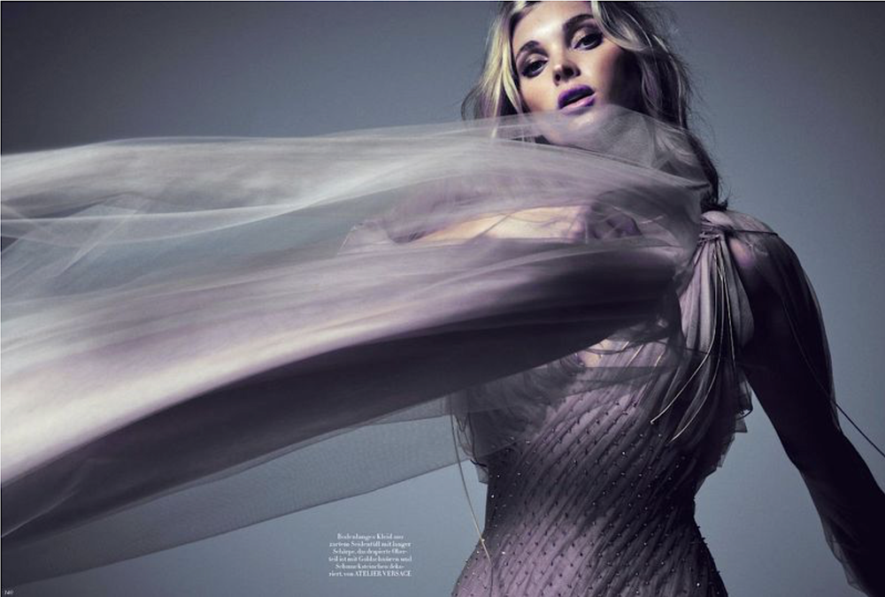 Elsa-Hosk-by-Regan-Cameron-Harpers-Bazaar-Germany-December-2017-6.png