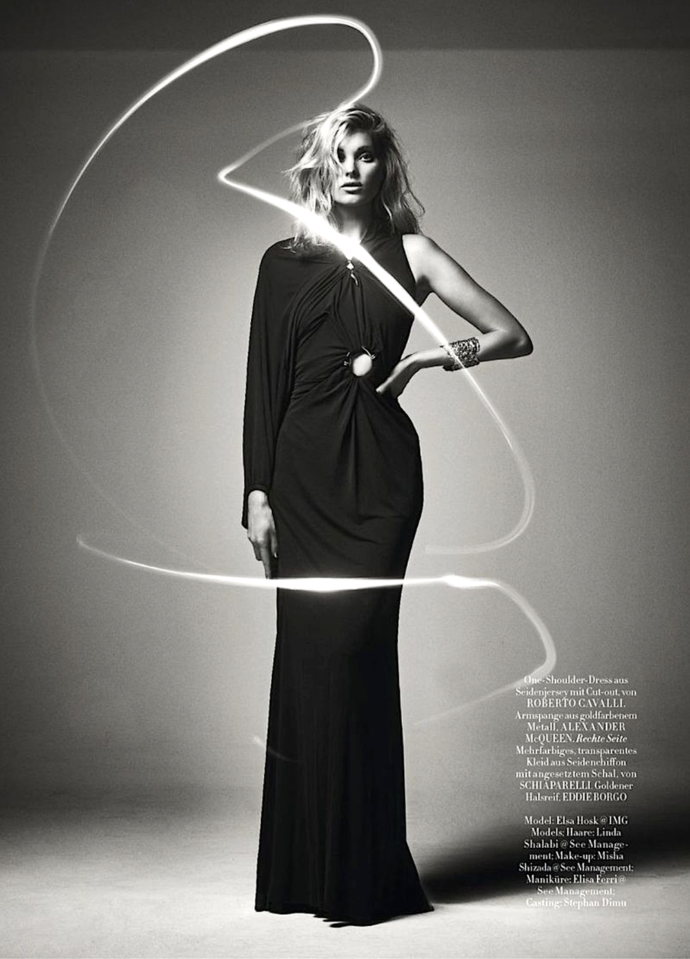 Elsa-Hosk-by-Regan-Cameron-Harpers-Bazaar-Germany-December-2017-5.png