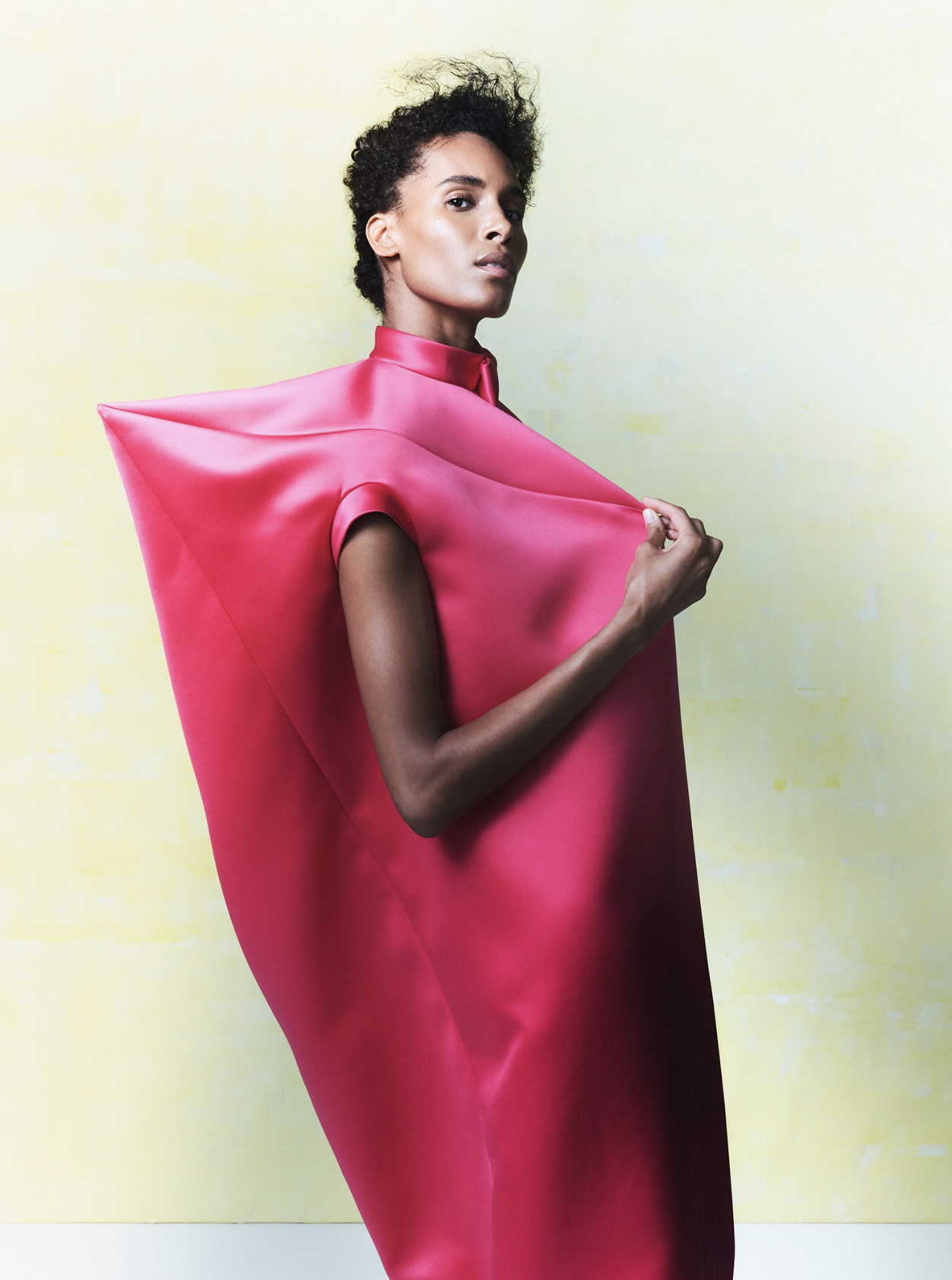 Cindy-Bruna-by-Gregorie-Alexandre-Vogue-Greece-November-2024-10.png