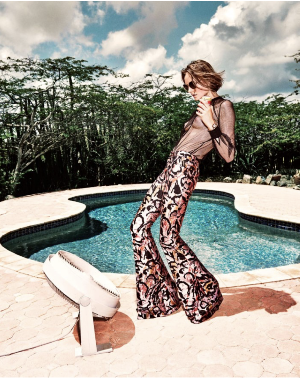 Nimue-Smit-by-Marc-de-Groot-Vogue-Netherlands-July-2015-21.jpg