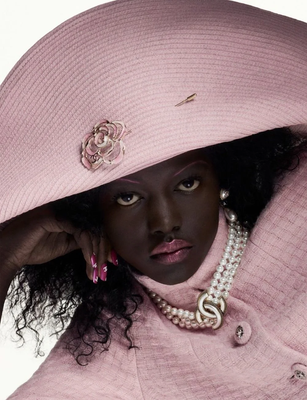 Alaato-Jazyper-by-Charlotte-Wales-Chanel-Re-Edition-Magazine-F2024-16.jpg
