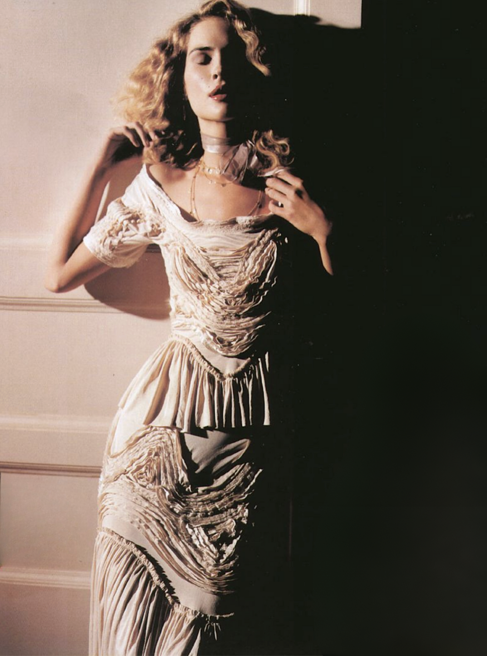 Erin-Wasson-the-Dress-Rehearsal-Vogue-UK-April-2005-6.png