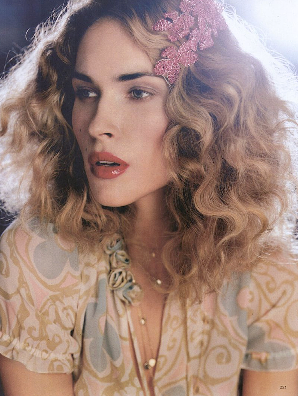 Erin-Wasson-the-Dress-Rehearsal-Vogue-UK-April-2005-5.png