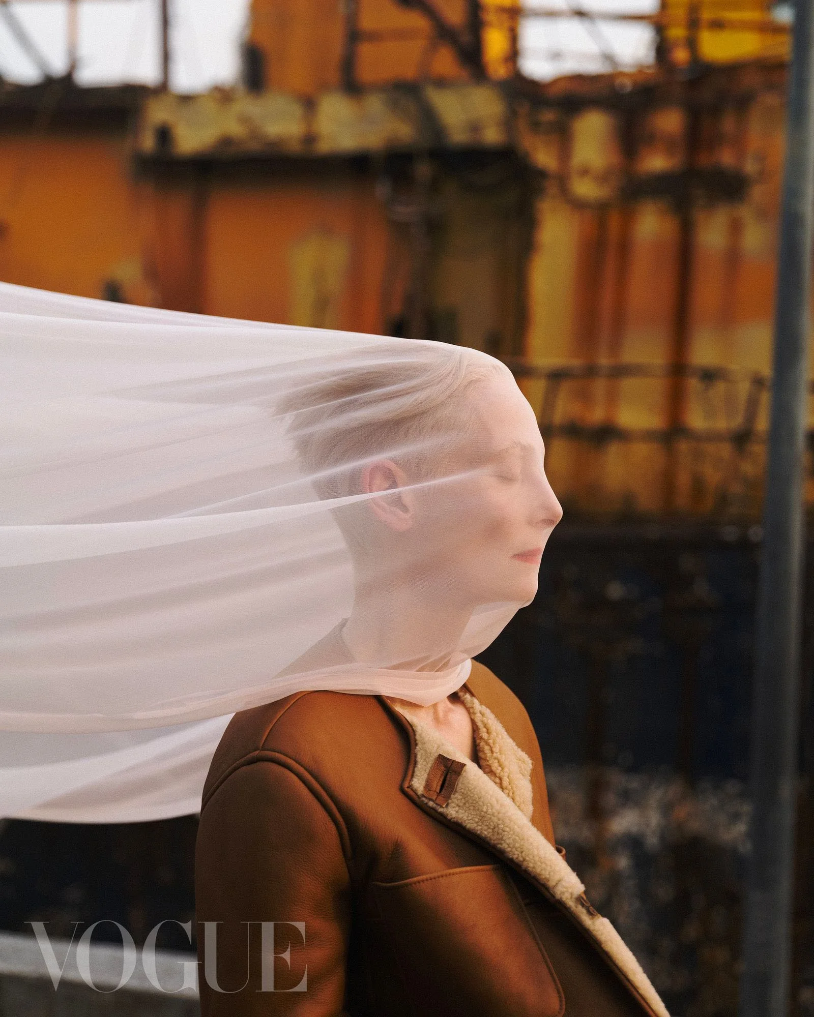 Tilda-Swinton-by-Zhong-Lin-Vogue-Taiwan-December-2024-16.jpg