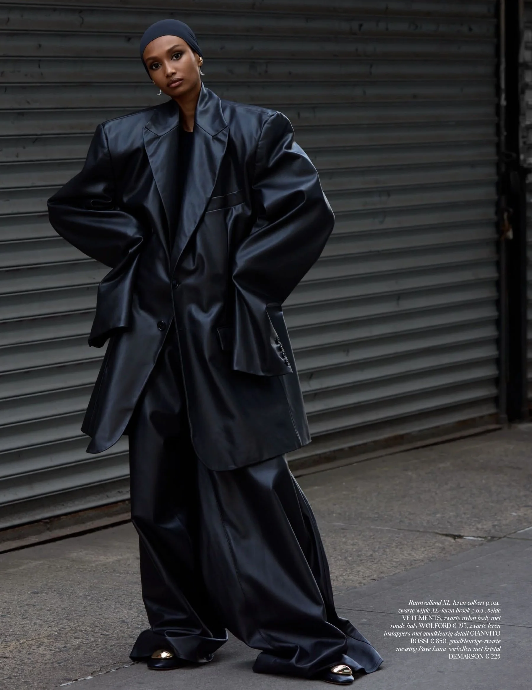 Ugbad-Abdi-and siblings-by-Wikkie-Hermkens-for Vogue-Netherlands-December-2024-8.jpg