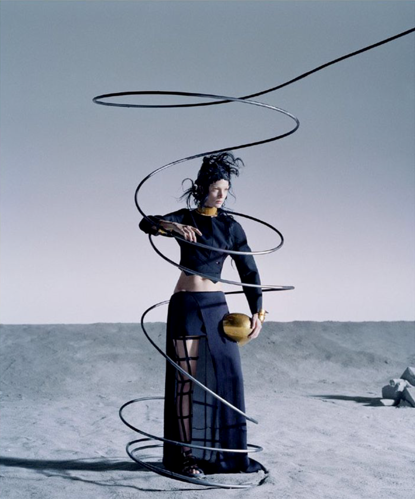 Mariacarla-Boscono-by-Tim-Walker-Vogue-Italia-March-2014-14.png