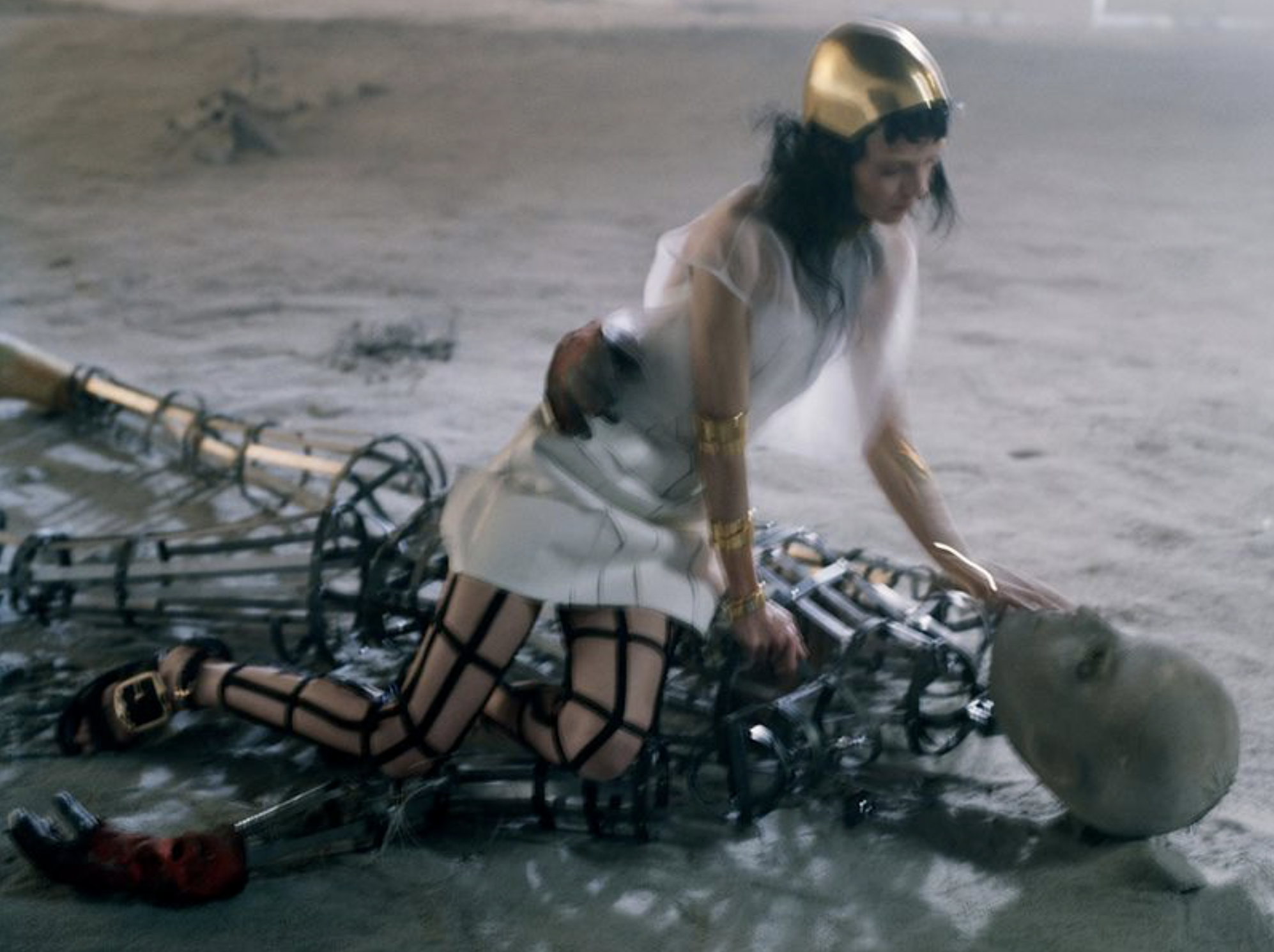 Mariacarla-Boscono-by-Tim-Walker-Vogue-Italia-March-2014-7.png