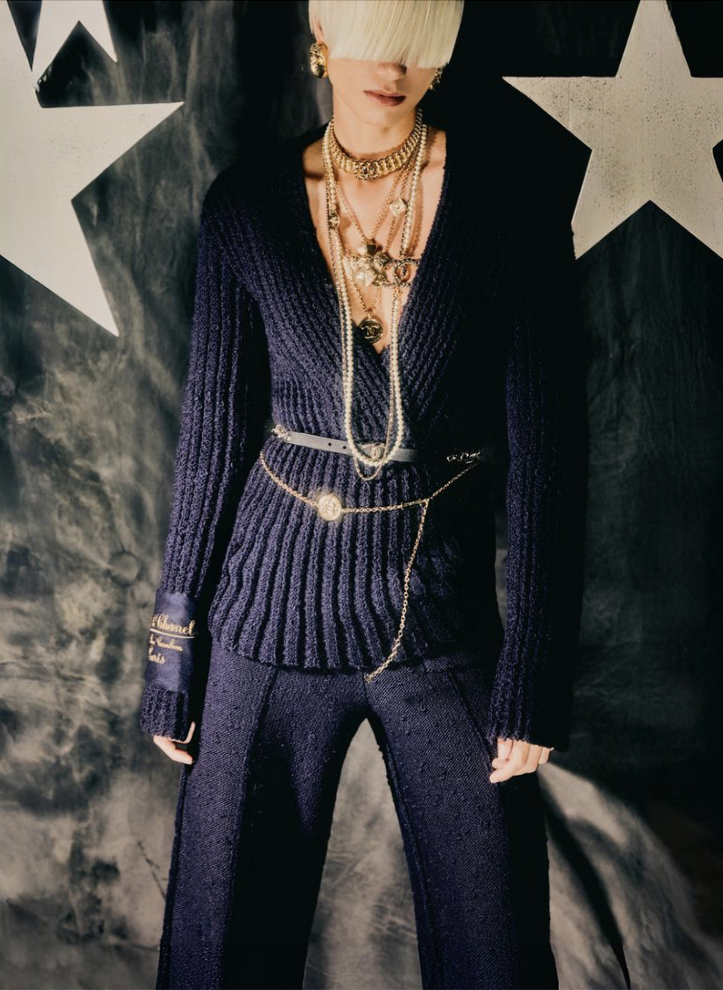 Anna-Herrera-by-Jonathan-Wolpert-Vogue-PHILIPPINES-DECEMBER-2024-2.png