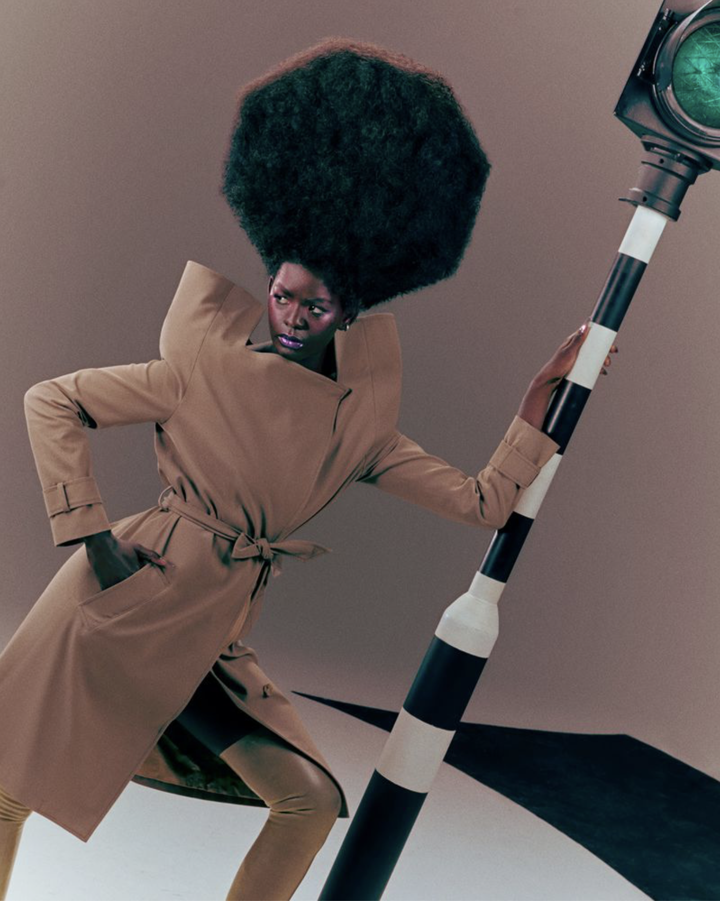 Walk-Don't-Run-Vogue-Czecj-December-2024-6.png