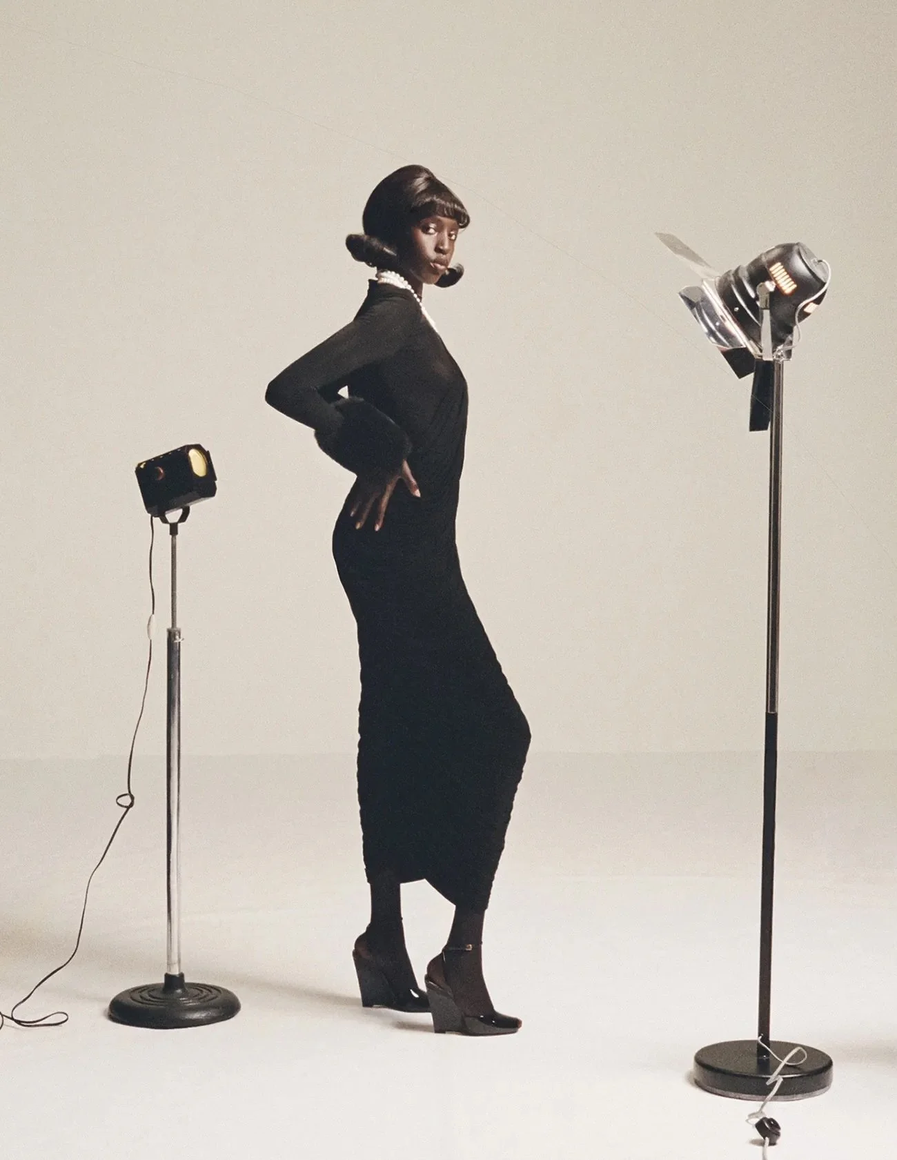 Nyaueth-Riam-Athiec-Geng-Vogue-Poland-November-2024-Karolina-Pukowiec-17.jpeg