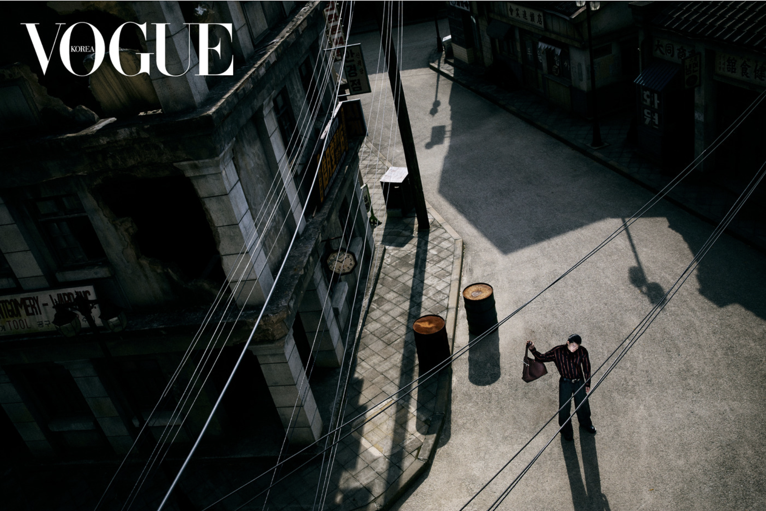Sunghee-Kim-by-Less-Kim-Tae-Kyun-Vogue-Korea-January-2025-4.png