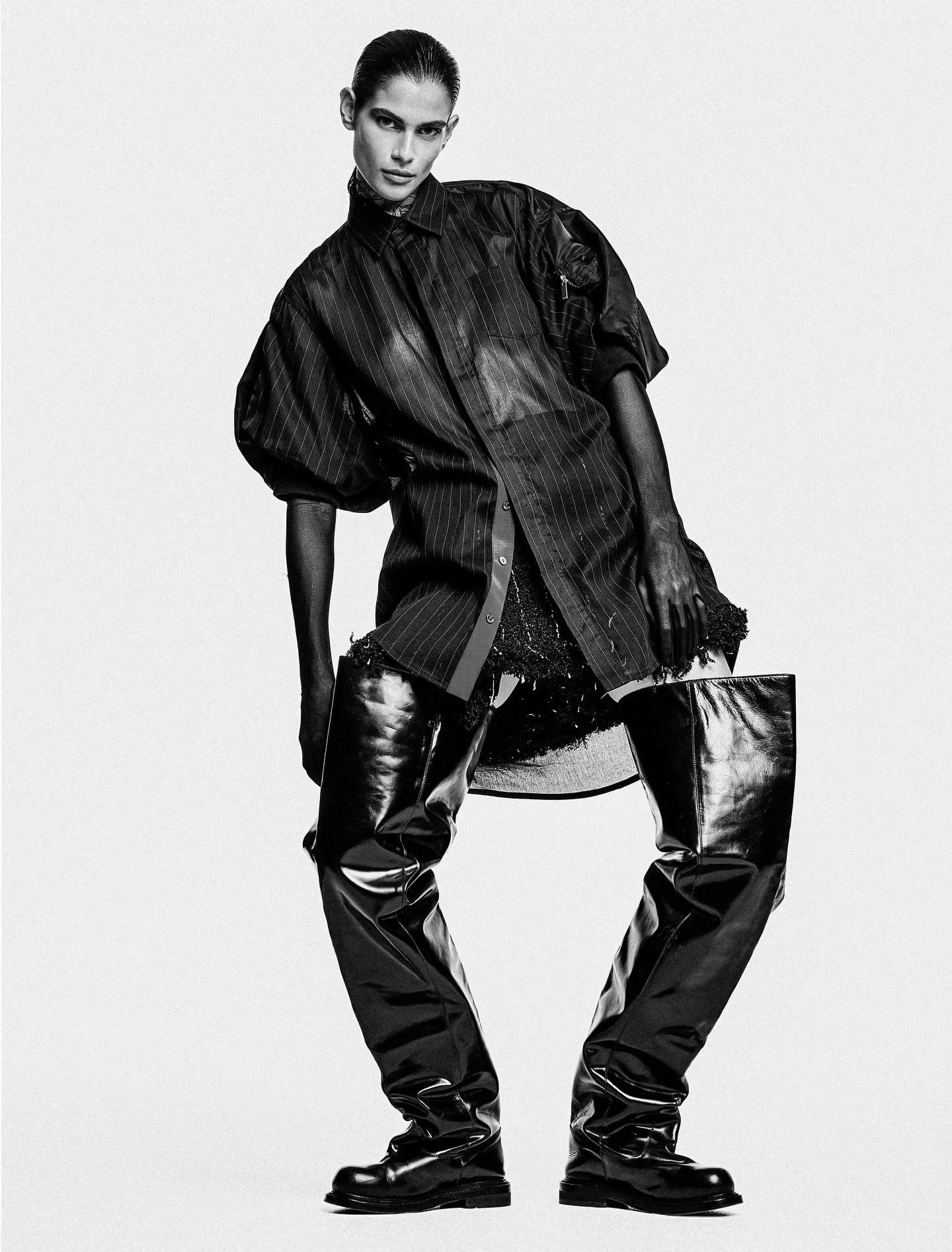 Anthi-Fakidari-by-Thanassis-Krikis-Vogue-Greece-January-2025-18.jpg