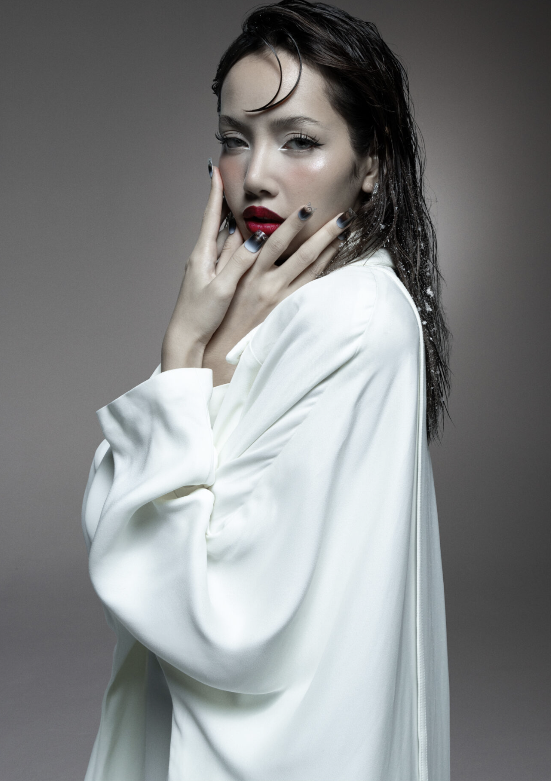 Lisa of BLACKPINK Covers V Magazine #152 by Inez & Vinoodh