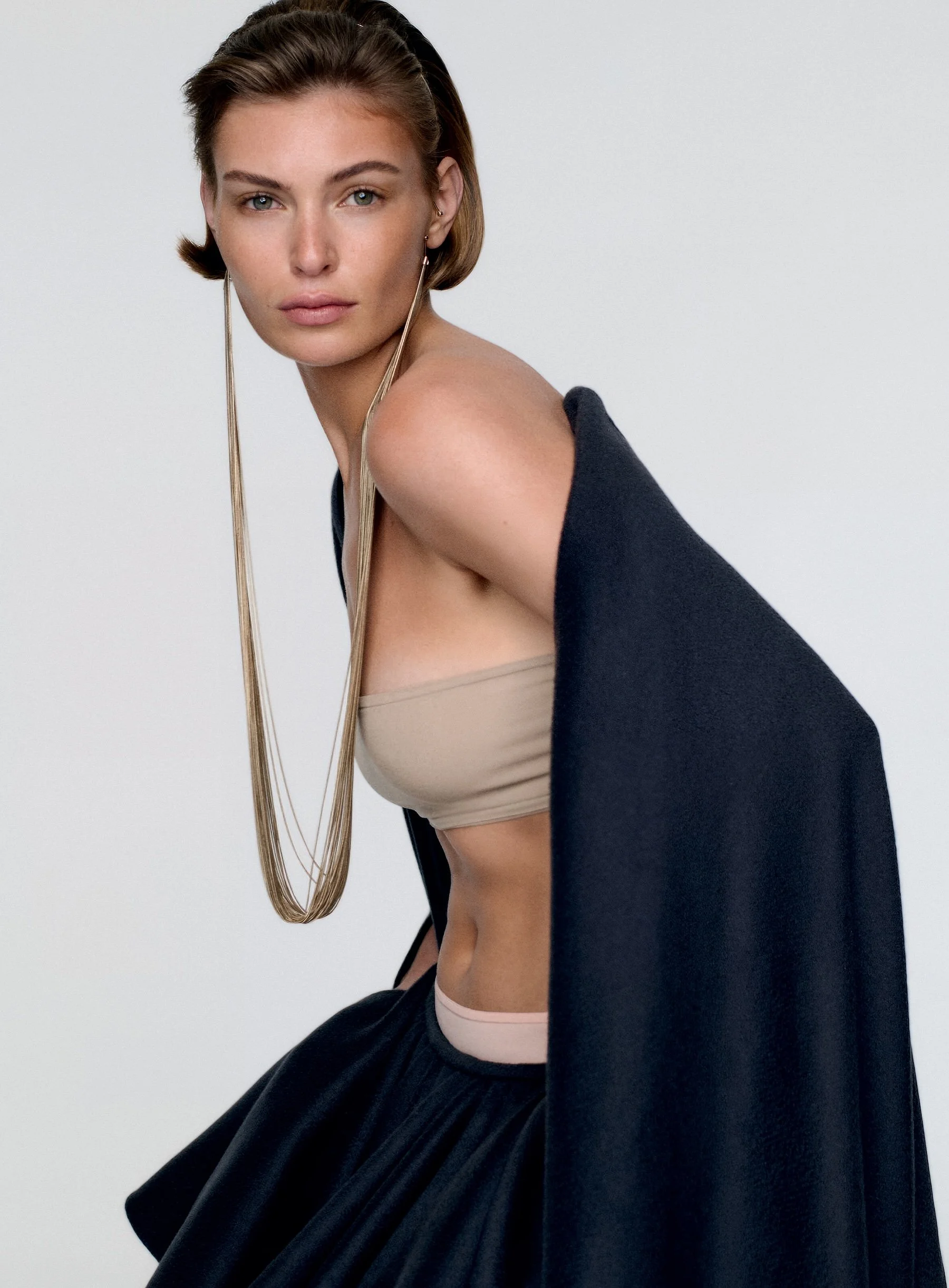 Bibi-Breslin-by-Felix-Cooper-Vogue-UK-February-2024-1.jpg
