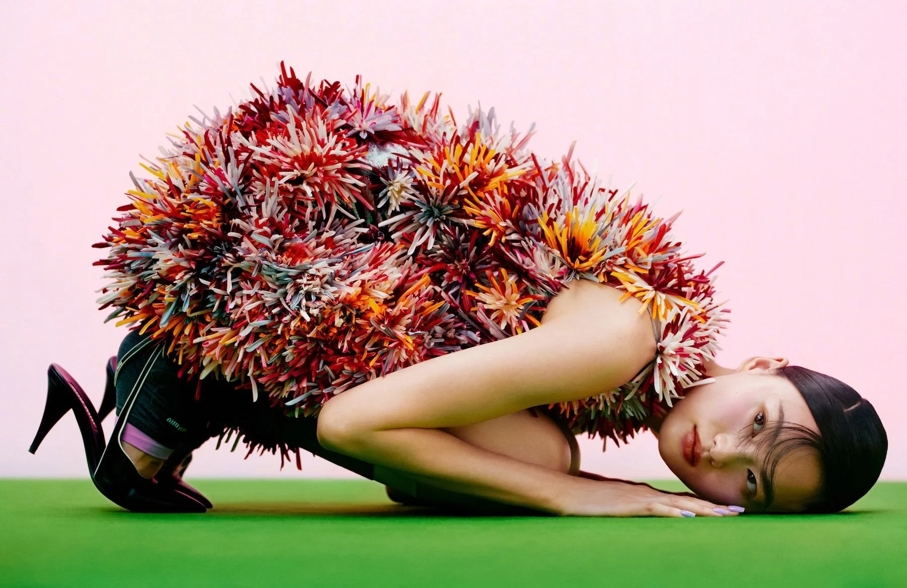 He-Cong-by-Trunk-Xu-Vogue-China-February-2025-2.jpg