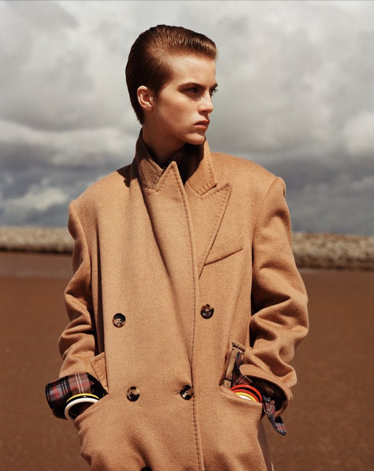 Libby-Bennett-by-Alasdair-McLellan-Harpers-Bazaar-Italia-November-2024-16.png