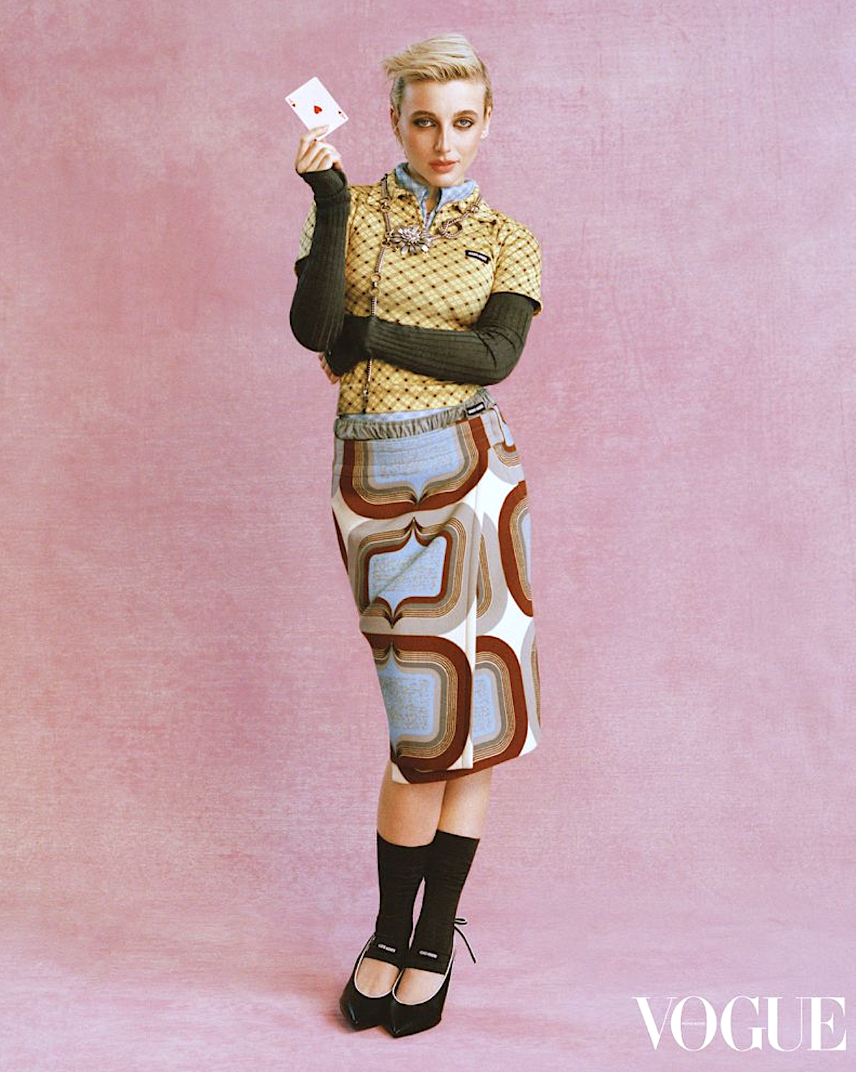 Emma-Chamberlain-by-Emmie-America-Vogue-Hong-Kong-February-2025-7.png