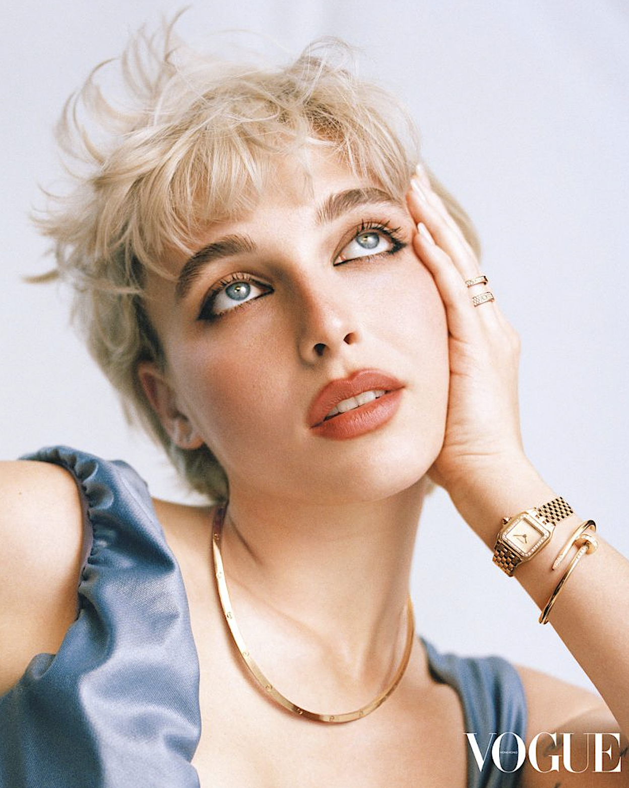 Emma-Chamberlain-by-Emmie-America-Vogue-Hong-Kong-February-2025-8.png