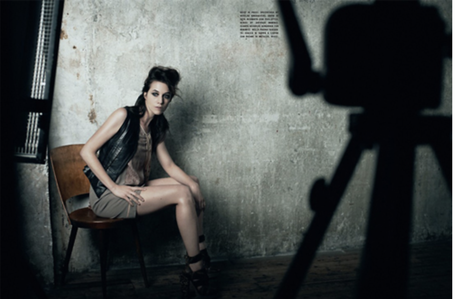 Charlotte-Gainsborough-by-Peter-Lindbergh-Vogue-Italia-January-2011-8.png