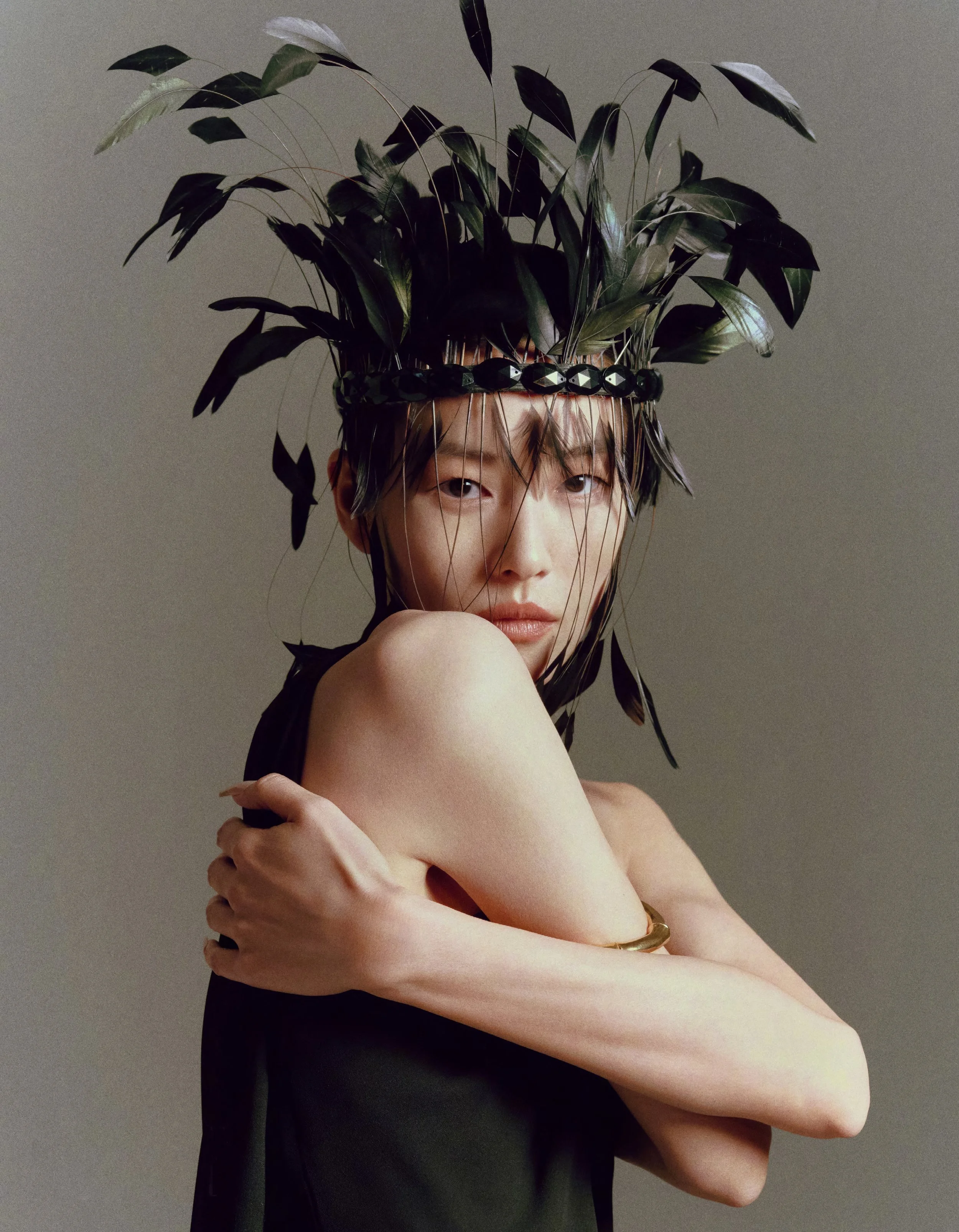 Liu-Wen-by-Trunk-Xu-Elle-China-March-2025-12.jpg