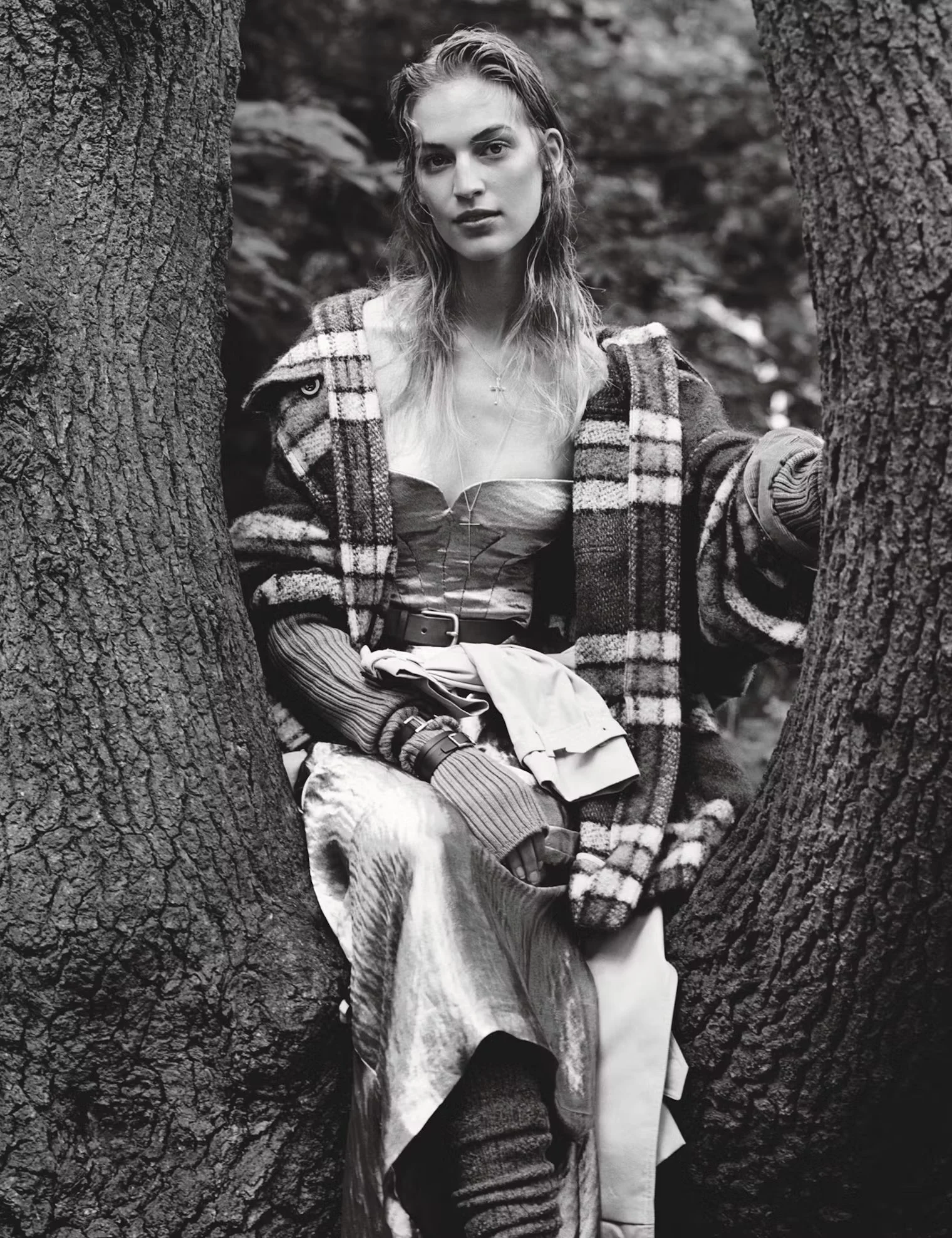 Alasdair-McLellan-Escape-W-Magazine-September-2017-10.jpeg