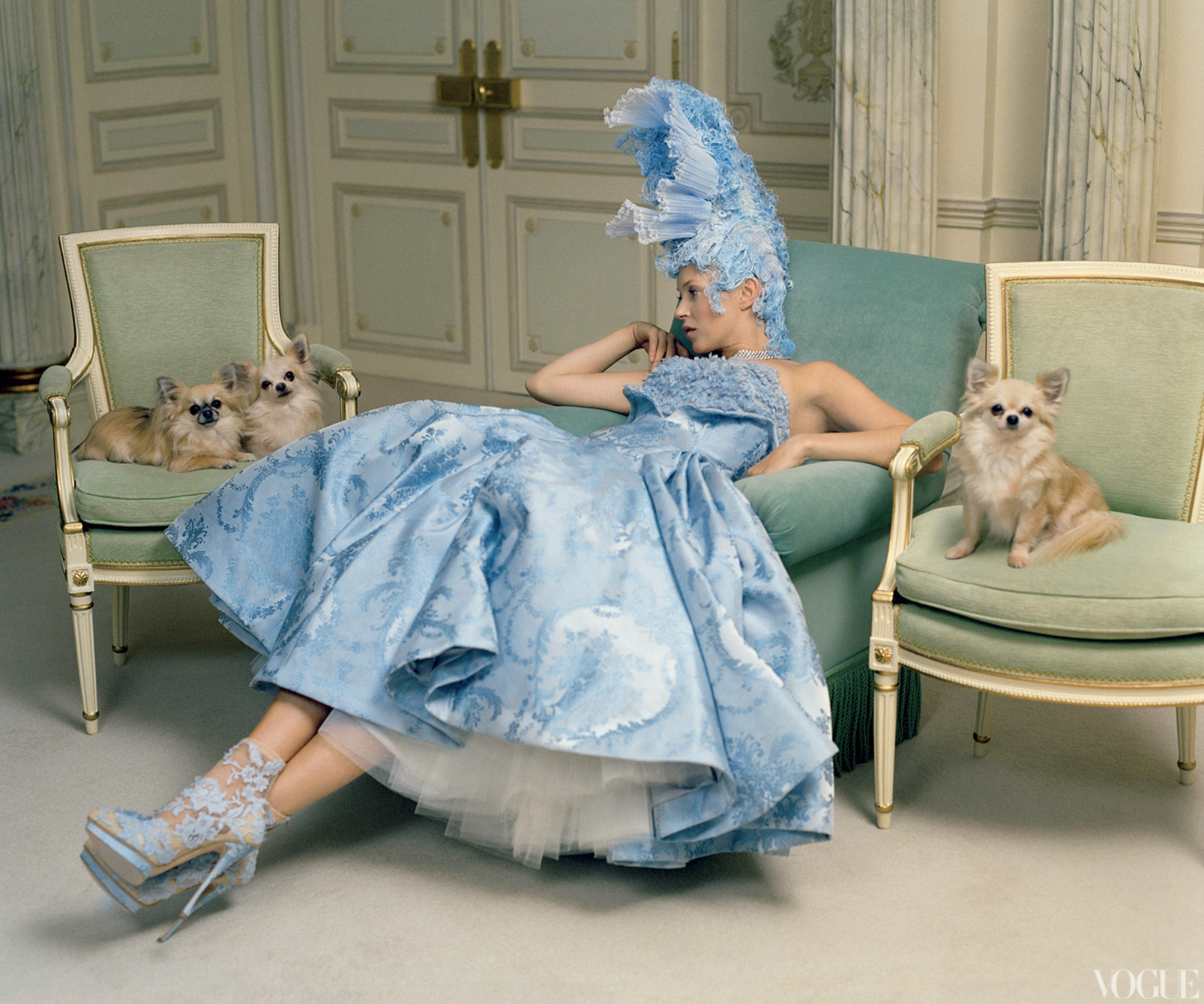 American-Vogue-Checking-Out-Ritz-Hotel-by-Tim-Walker-April-2012-4.png