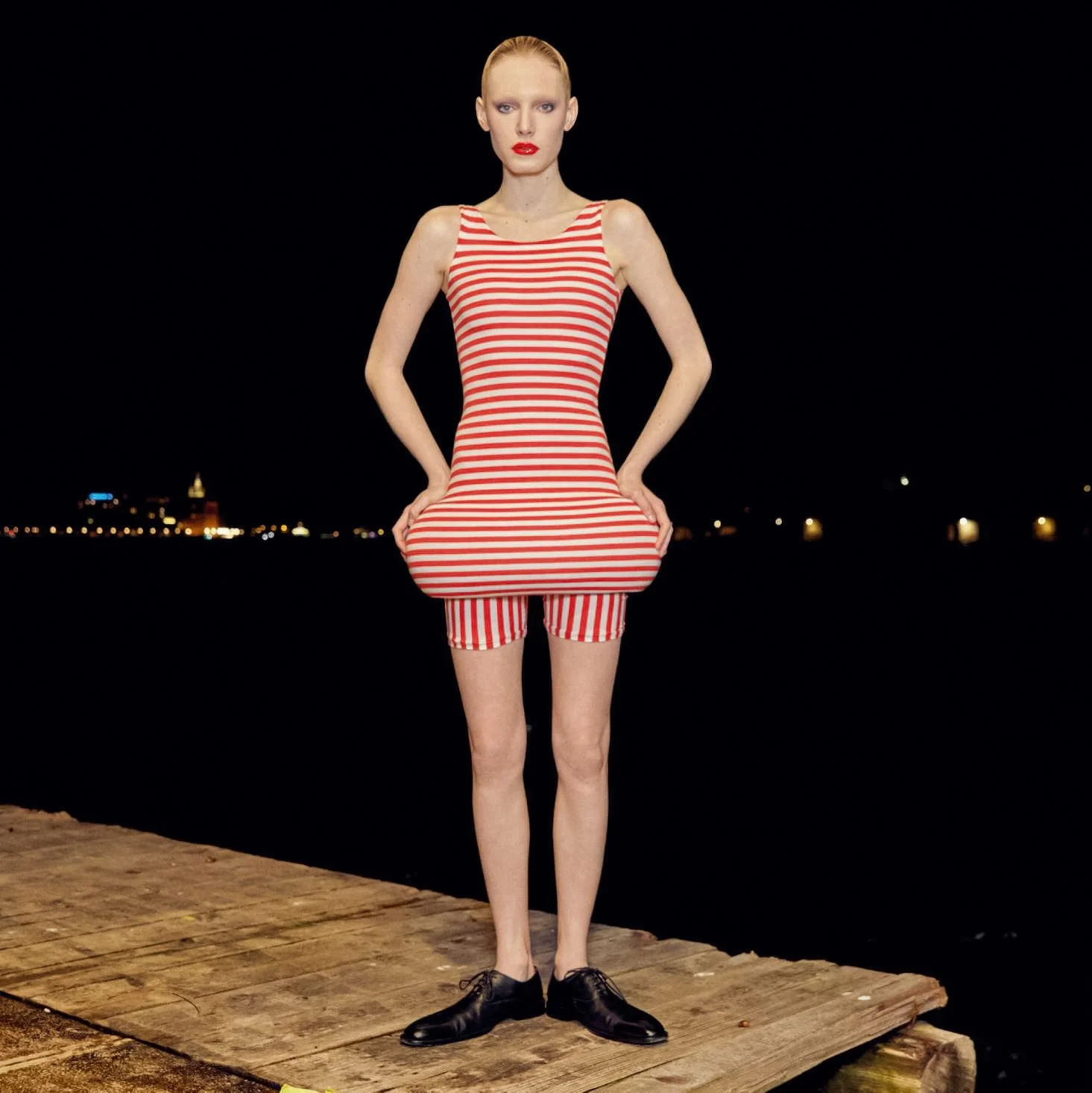 A-Winter-Fairytale-by-Julien-Martinez-Leclerc-D-La-Repubblica-volume-2--2025-2.jpg
