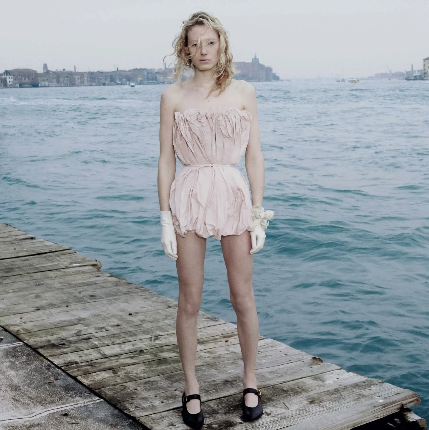 A-Winter-Fairytale-by-Julien-Martinez-Leclerc-D-La-Repubblica-volume-2--2025-5.jpg