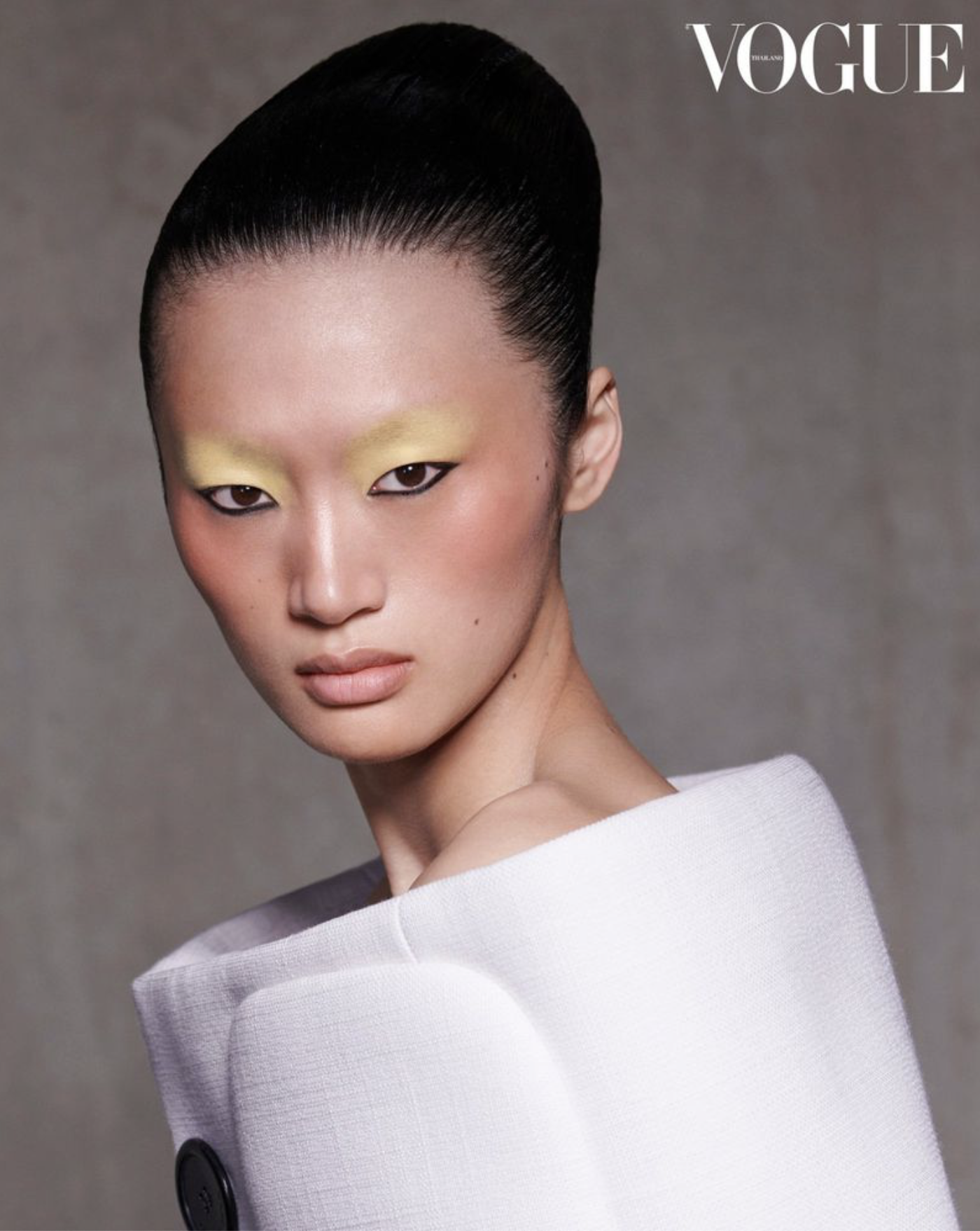 Yilan-Hua-by-Damian-Foxe-Vogue-Thailand-February-2025-4.png