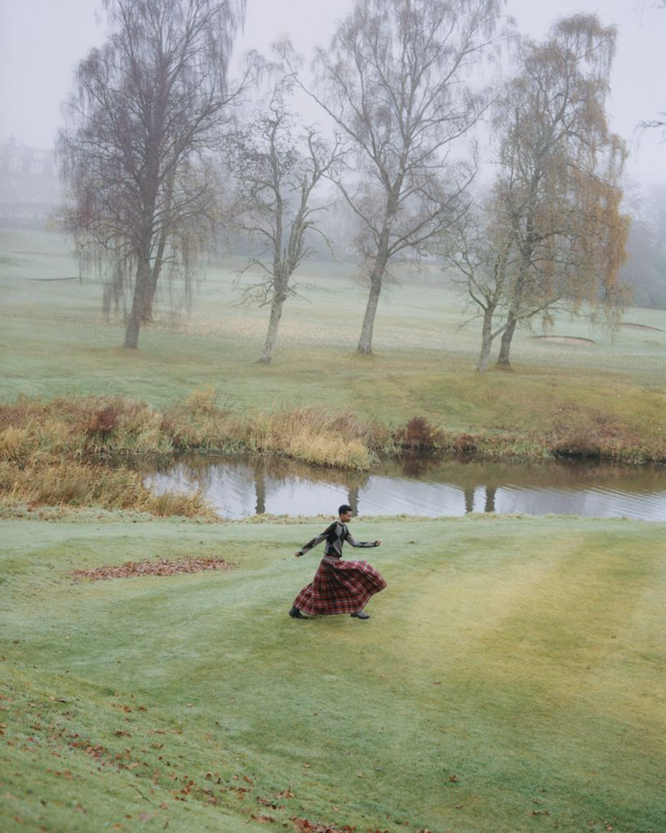Debra-Shaw-in-Dior-in-Scotland-Grazia-Luxe-Winter-2025-13.png