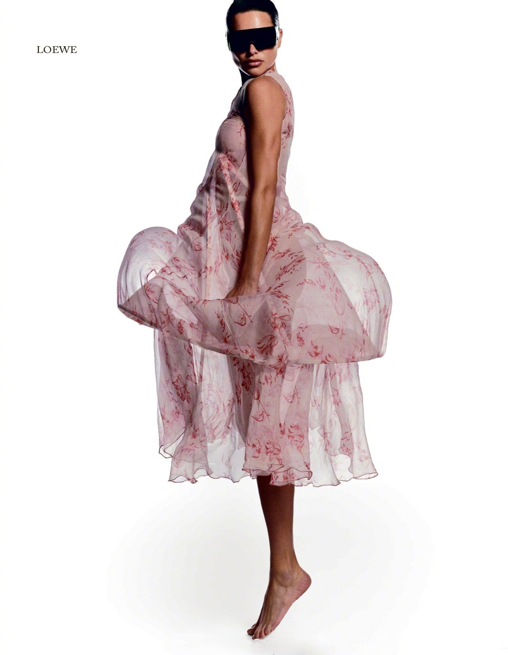 Adriana-Lima-by-Zee-Nunes-Vogue-Brazil-March-2025-2.png