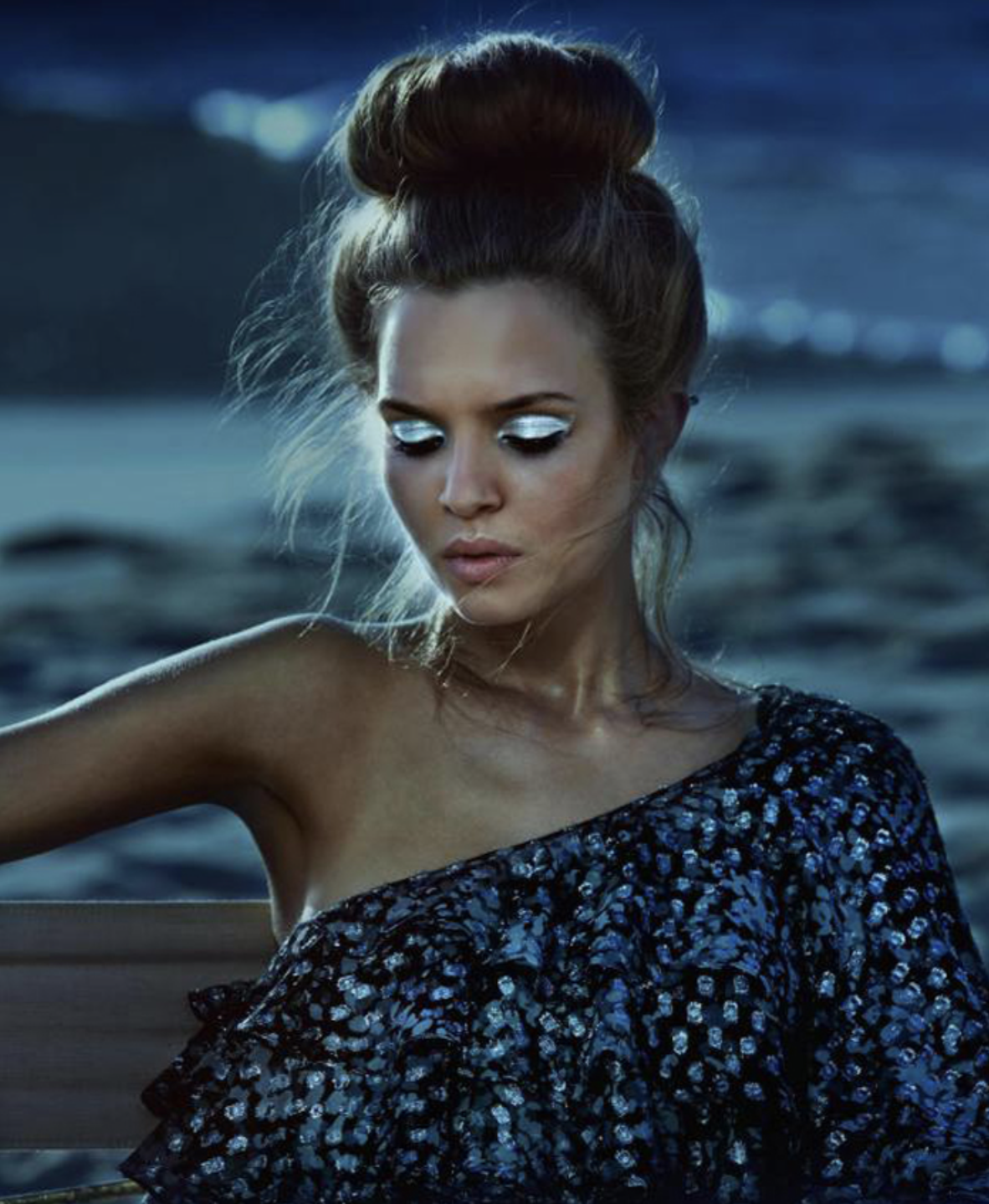 Josephine-Skriver-Chris-Colls-Porter-Magazine-5-Winter-2014--4.png