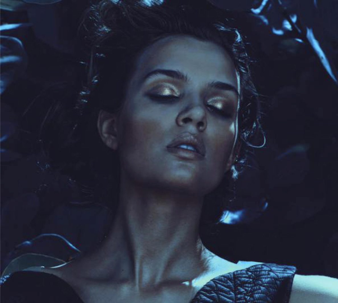 Josephine-Skriver-Chris-Colls-Porter-Magazine-5-Winter-2014--2.png