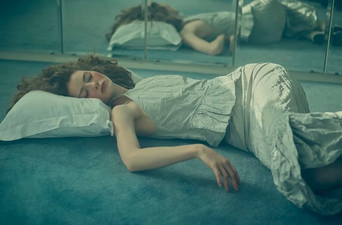Alyda-Grace-by-Panos-Davios-Vogue-Greece-March-2025-8.jpg