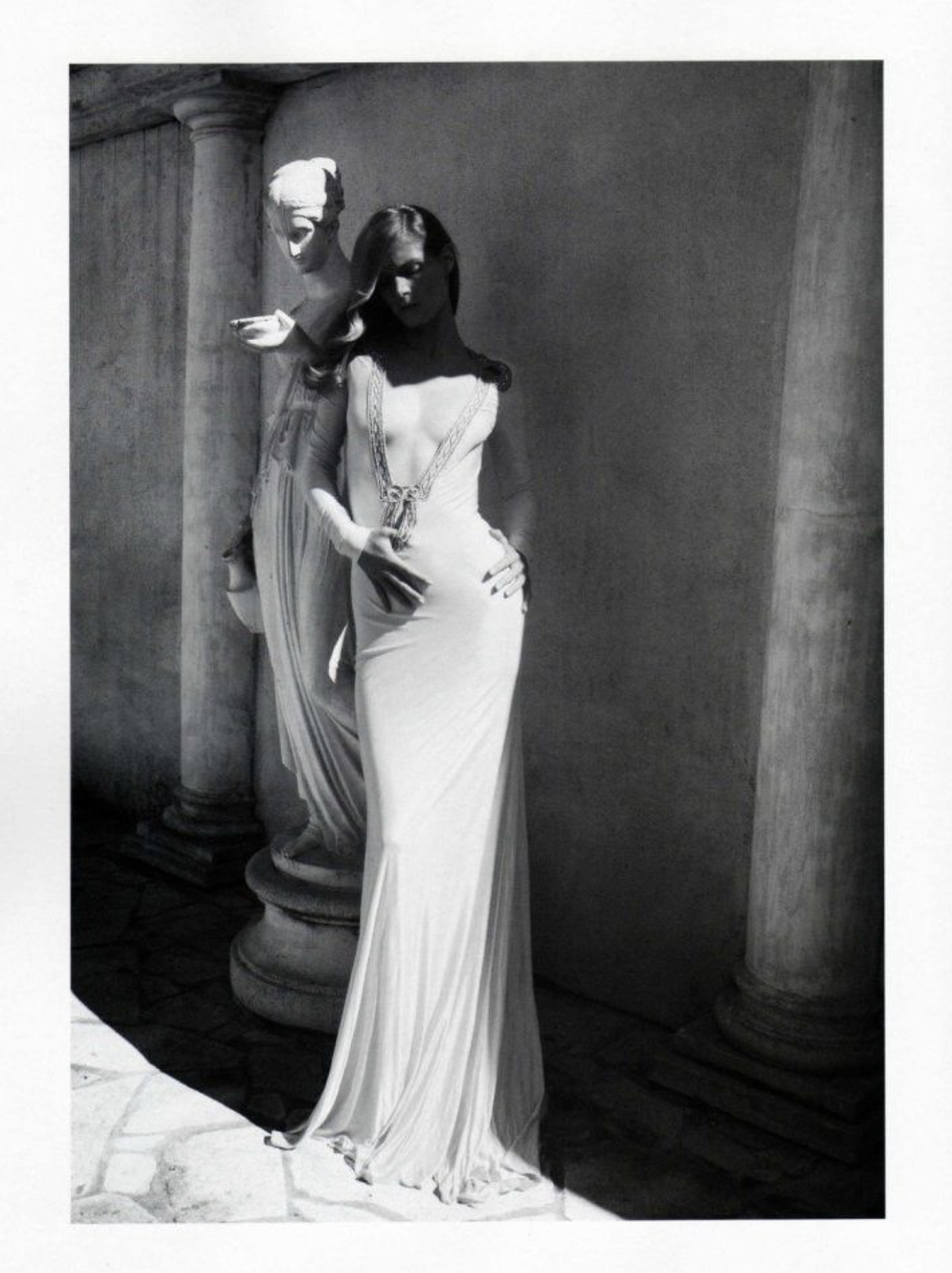 Malgosia-Bela-by-Cedric-Buchet-Vogue-Japan-July-2010-10.png
