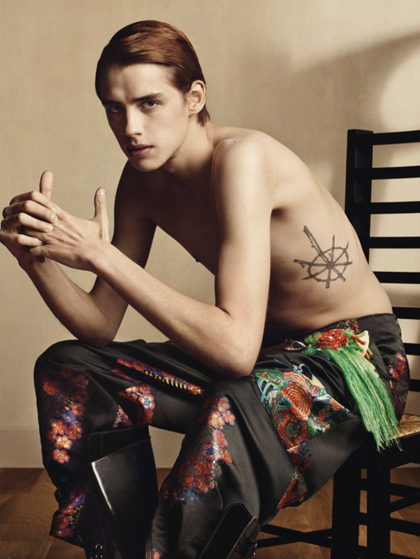 Loewe-Mackintosh-Collection-2018-by-Craig-McDean-1.png