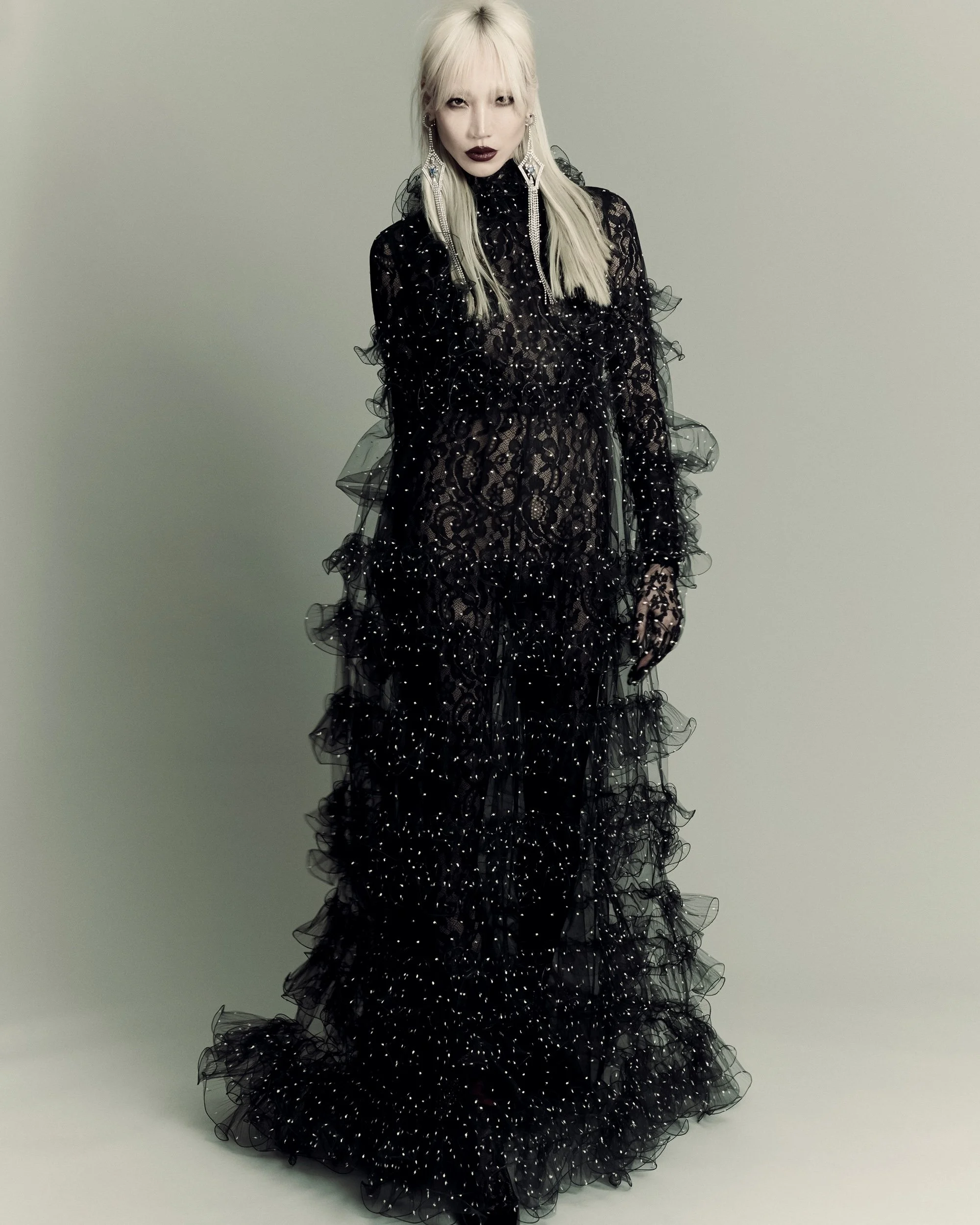 Soo-Joo-Park-by-Luigi-and-Iango-Vogue-Hong-Kong-April-2025-2.jpg