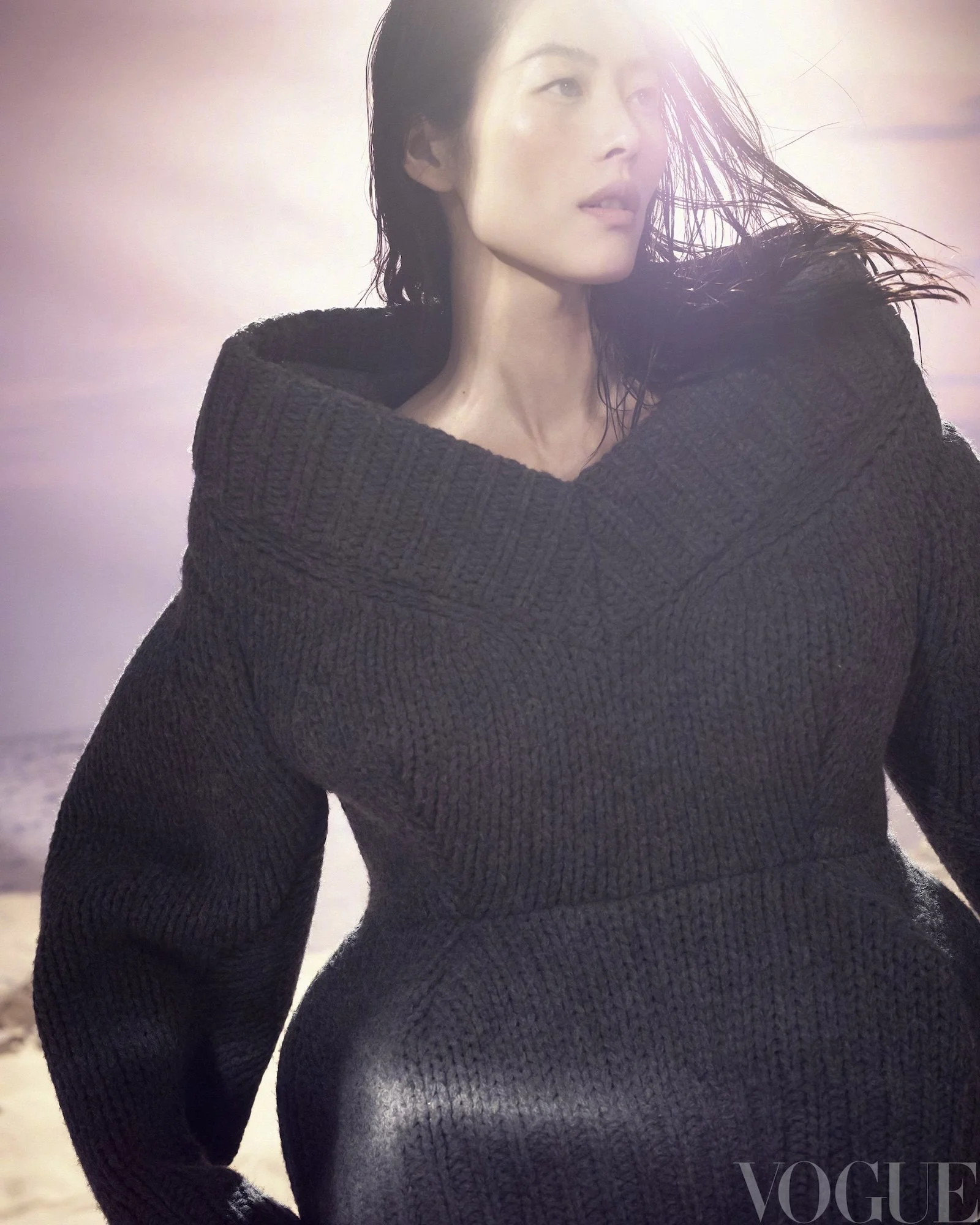Liu-Wen-by-Sean-Seng-Vogue-China-April-2025-5.jpg