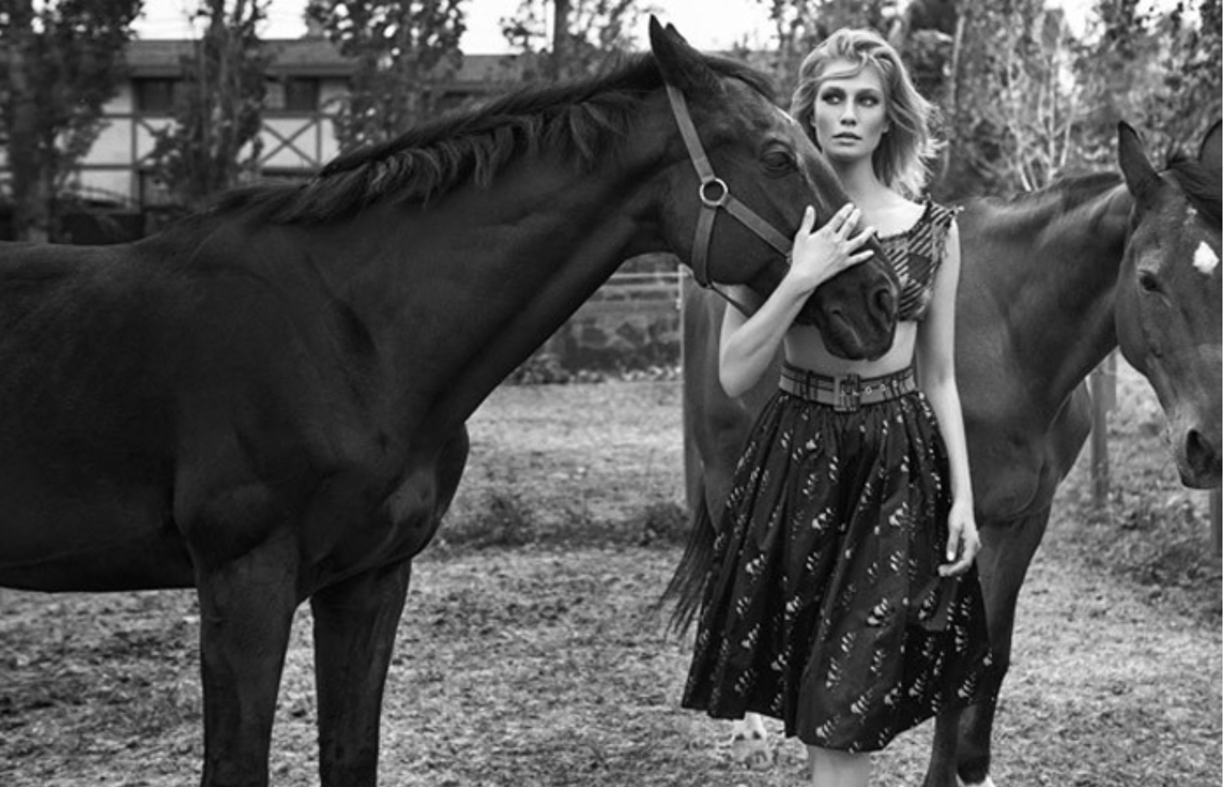Manon-B-by-Koray-Parlak-ELLE Turkey-2015-5.png