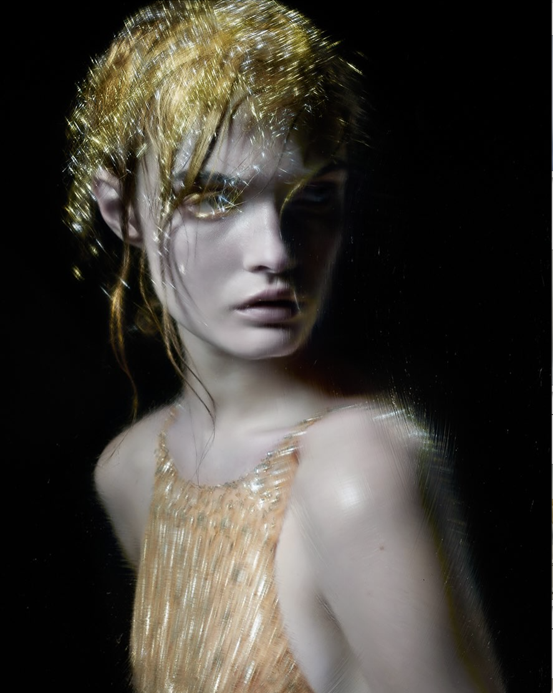 Shimmering effects dazzle from Giorgio Armani Privé