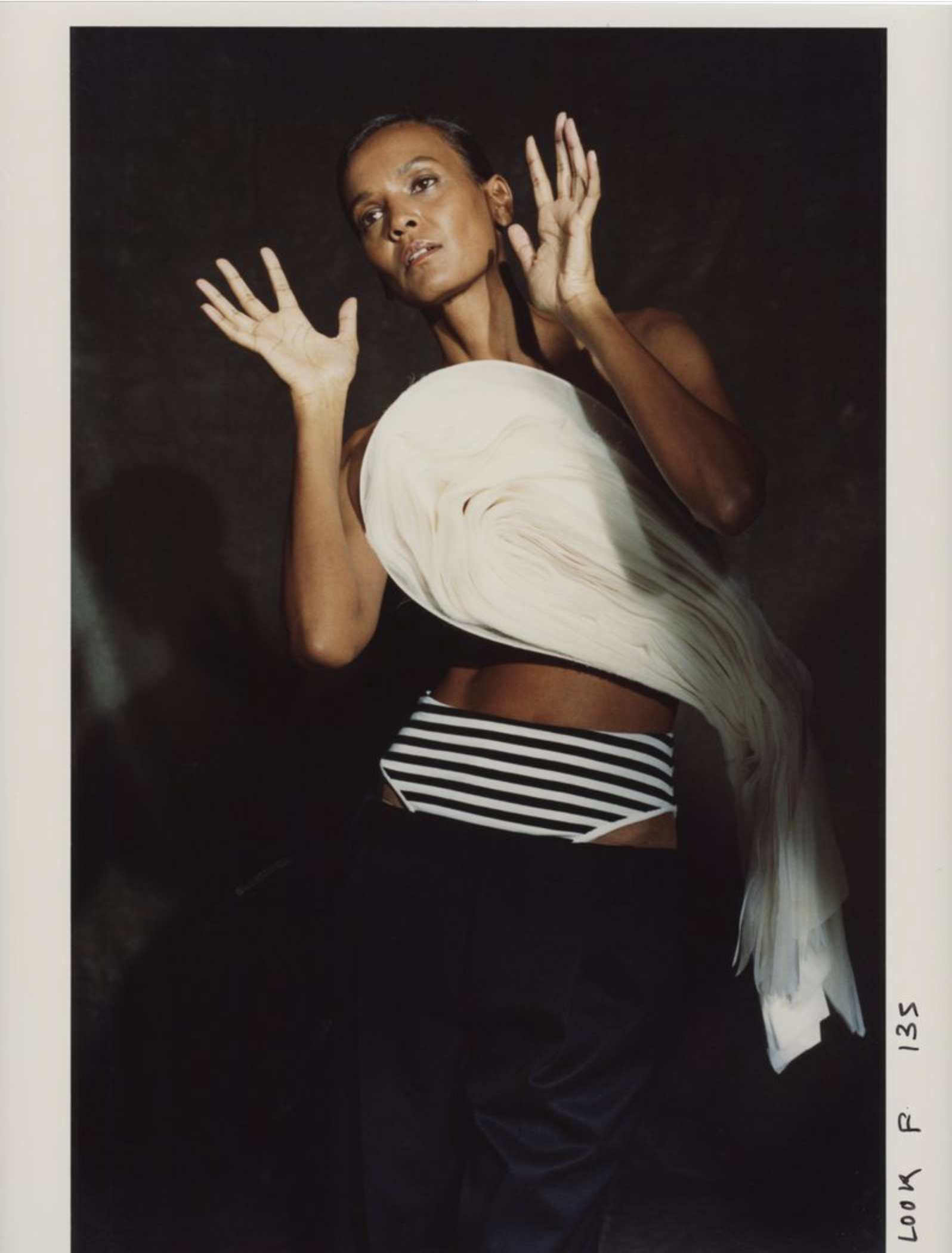 Liya-Kebede-by-Suffo-Moncloa-Dust-China-Issue-02-2025-8.png
